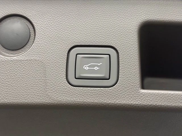 2026 GMC Terrain - Image 10 of 12