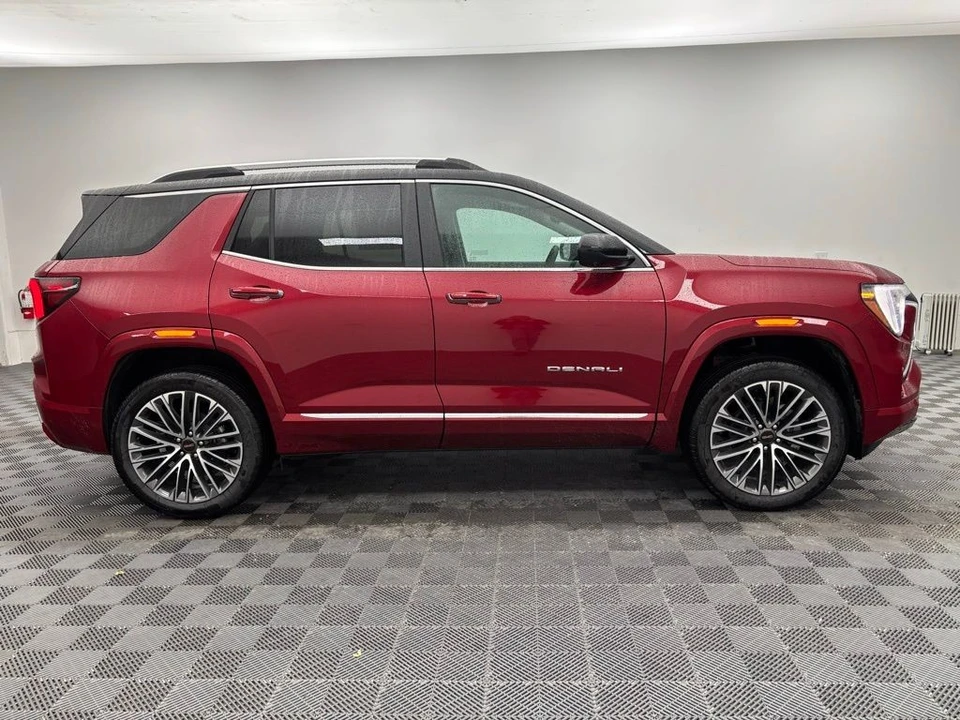 2026 GMC Terrain - Image 9 of 12