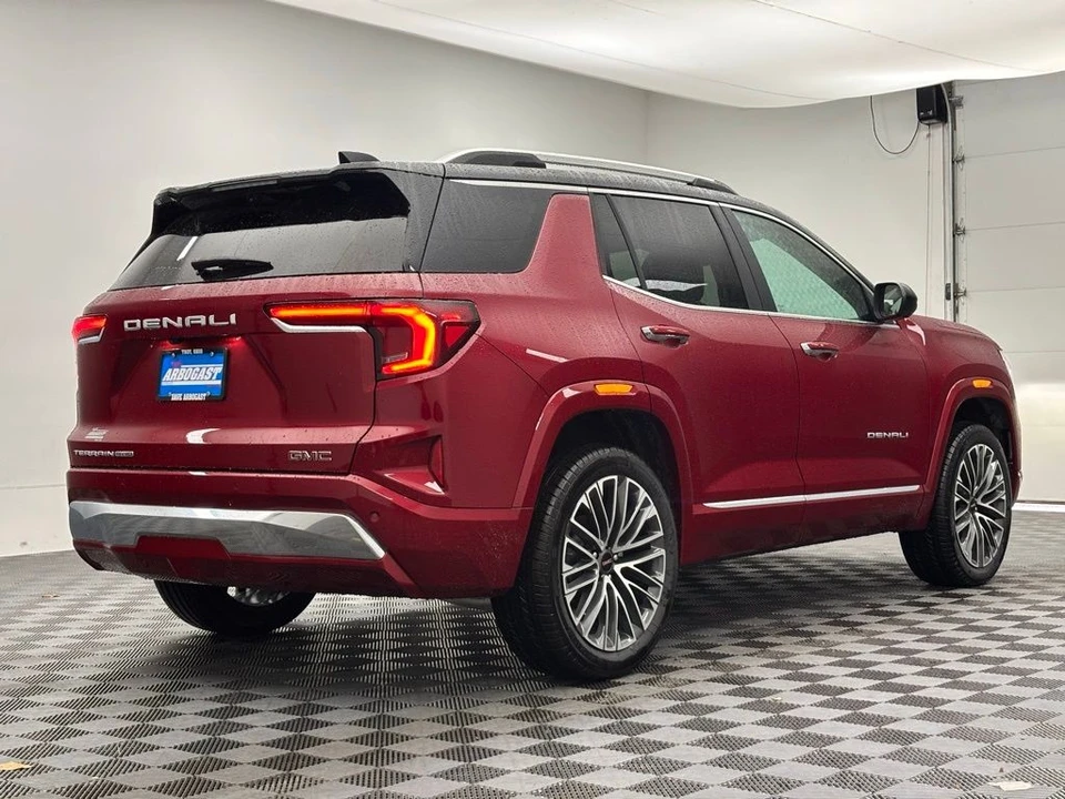 2026 GMC Terrain - Image 8 of 12