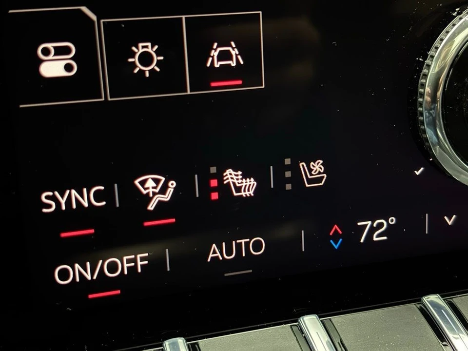 2026 GMC Terrain - Image 5 of 12