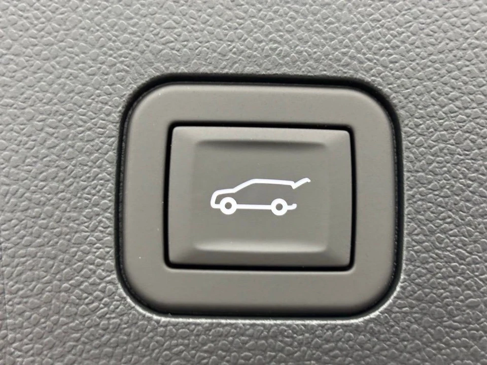 2026 GMC Terrain - Image 11 of 12