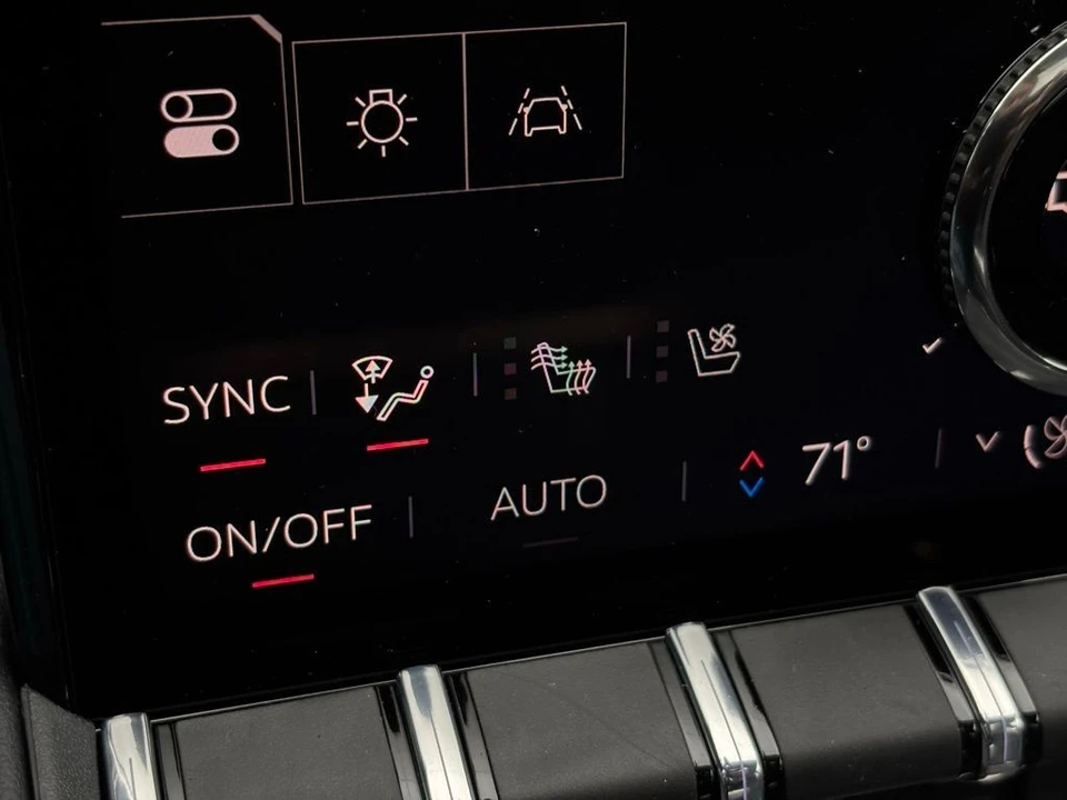 2026 GMC Terrain - Image 4 of 12
