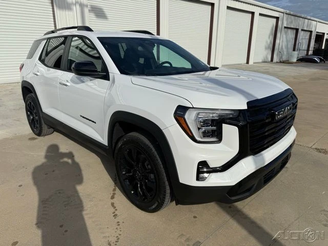 2026 GMC Terrain - Image 3 of 12