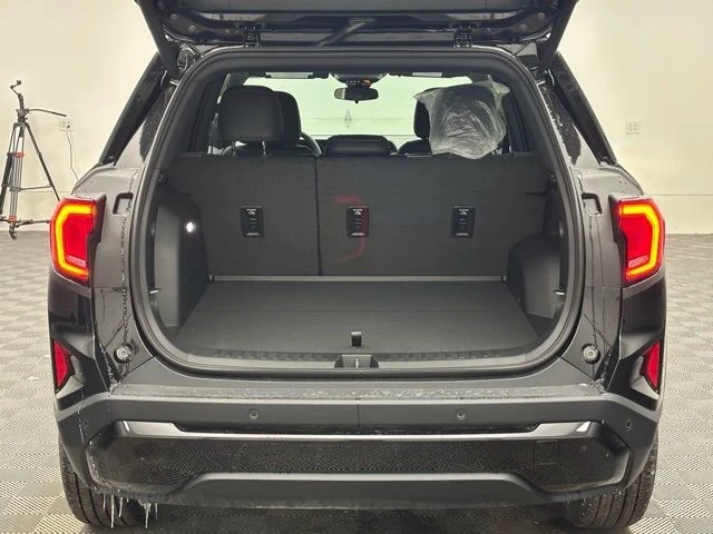 2026 GMC Terrain - Image 8 of 12