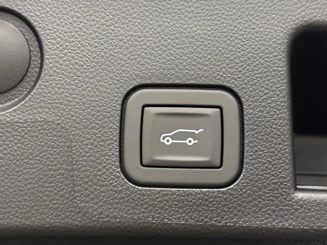 2026 GMC Terrain - Image 9 of 12