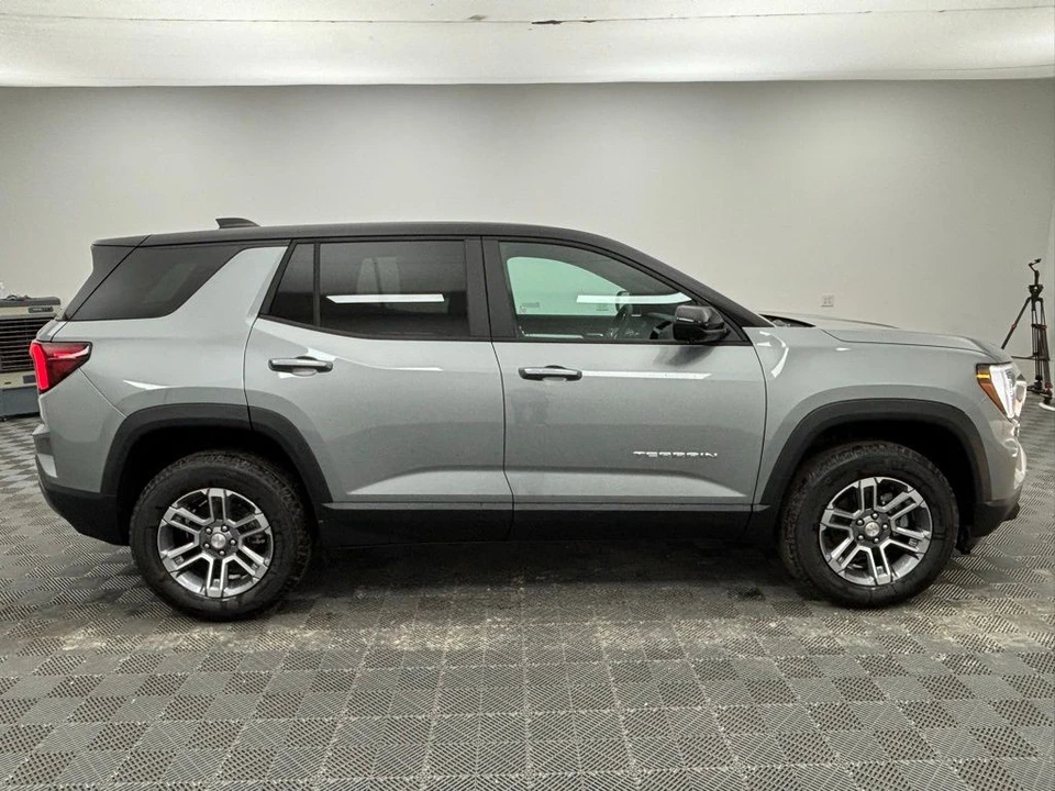2026 GMC Terrain - Image 10 of 12