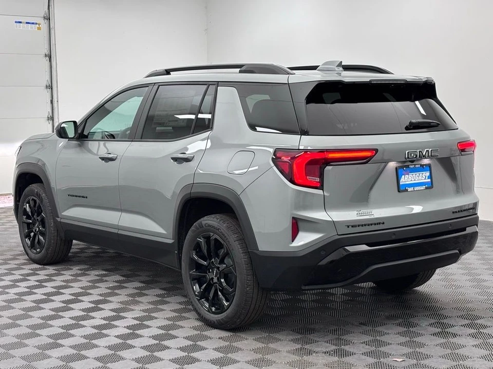 2026 GMC Terrain - Image 11 of 12