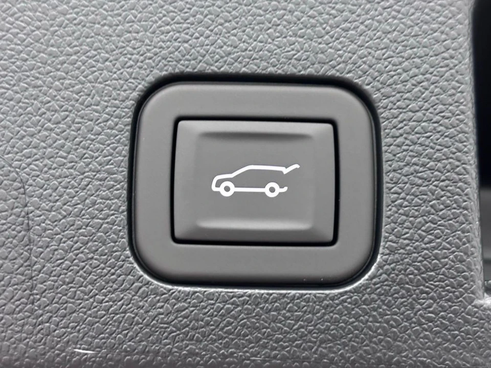 2026 GMC Terrain - Image 10 of 12