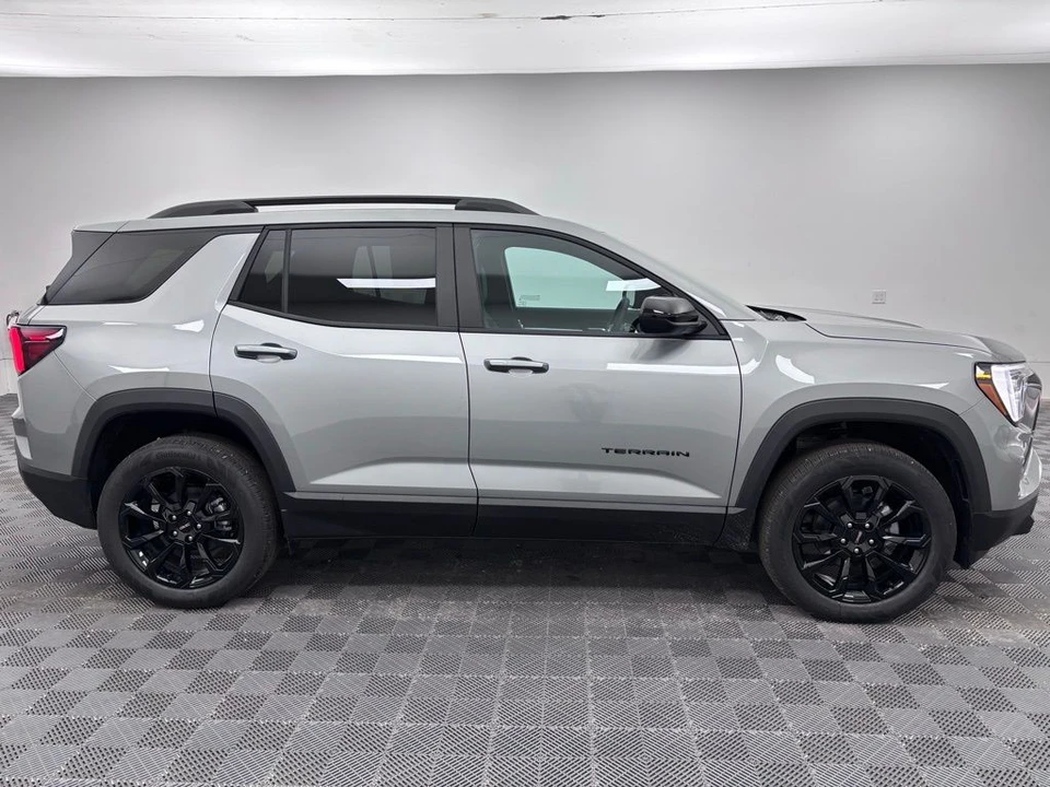 2026 GMC Terrain - Image 6 of 12