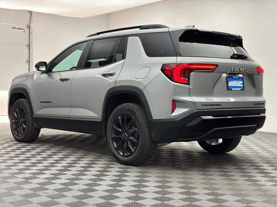 2026 GMC Terrain - Image 11 of 12