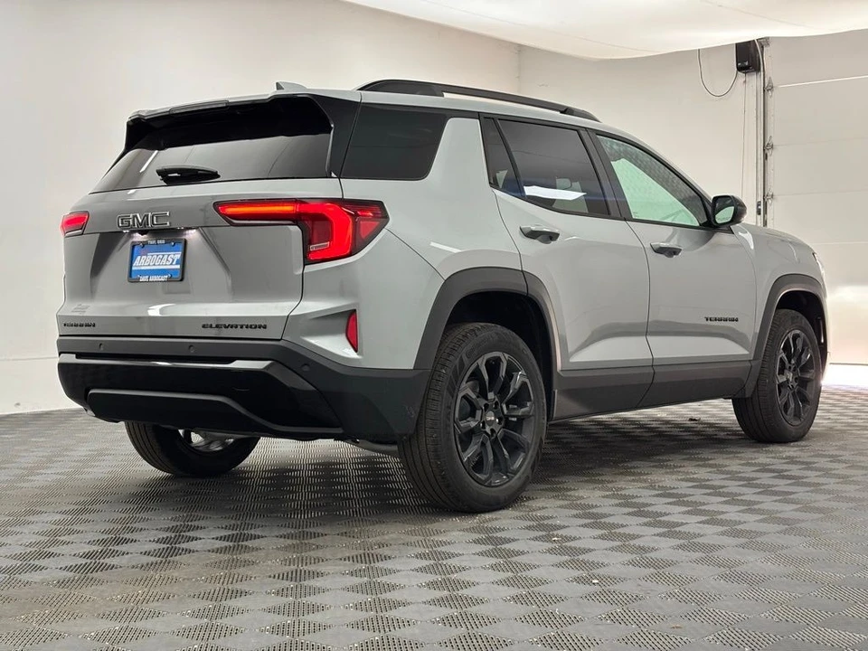 2026 GMC Terrain - Image 7 of 12