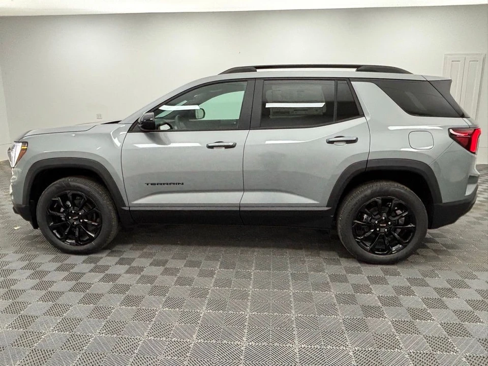 2026 GMC Terrain - Image 11 of 12