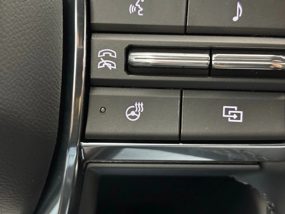 2026 GMC Terrain - Image 5 of 12