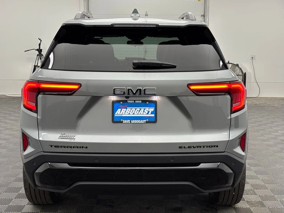 2026 GMC Terrain - Image 8 of 12