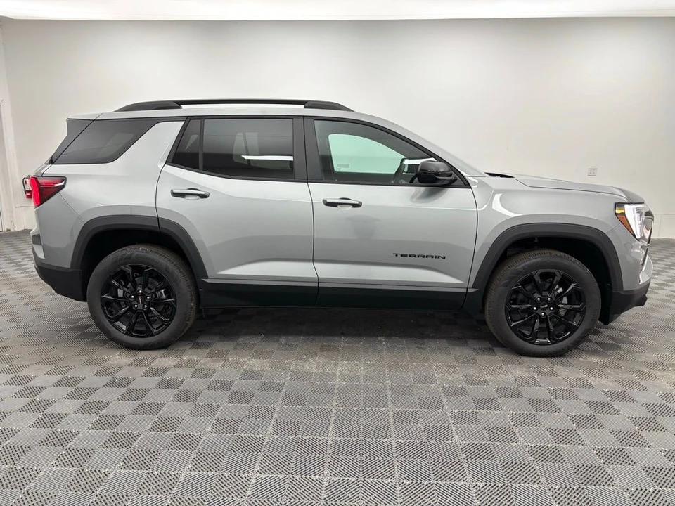 2026 GMC Terrain - Image 6 of 12