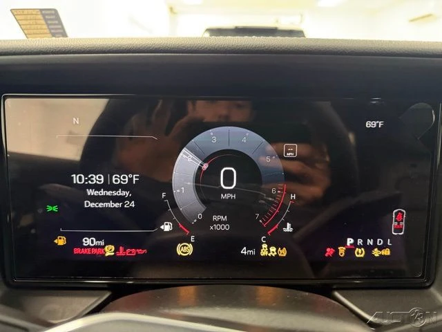 2026 GMC Terrain - Image 20 of 21