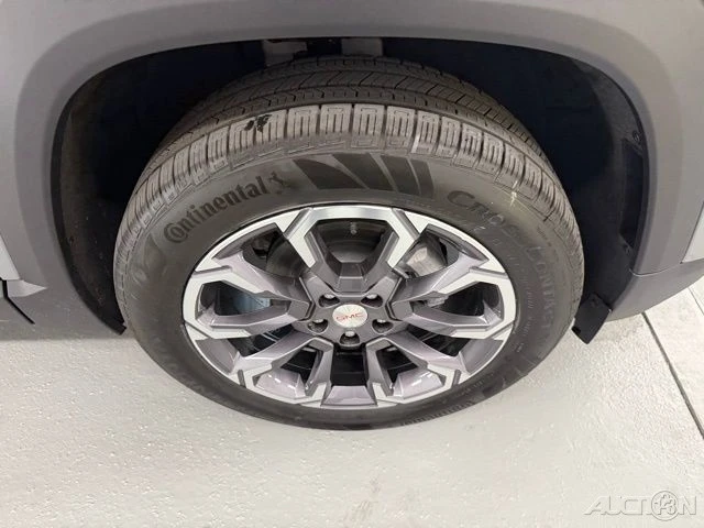 2026 GMC Terrain - Image 4 of 21