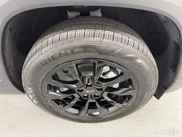 2026 GMC Terrain - Image 4 of 12
