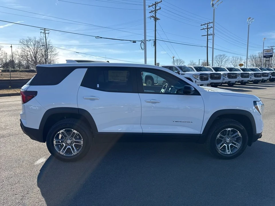 2026 GMC Terrain - Image 6 of 12