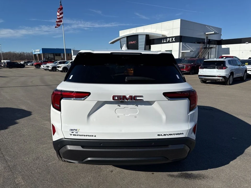 2026 GMC Terrain - Image 4 of 12