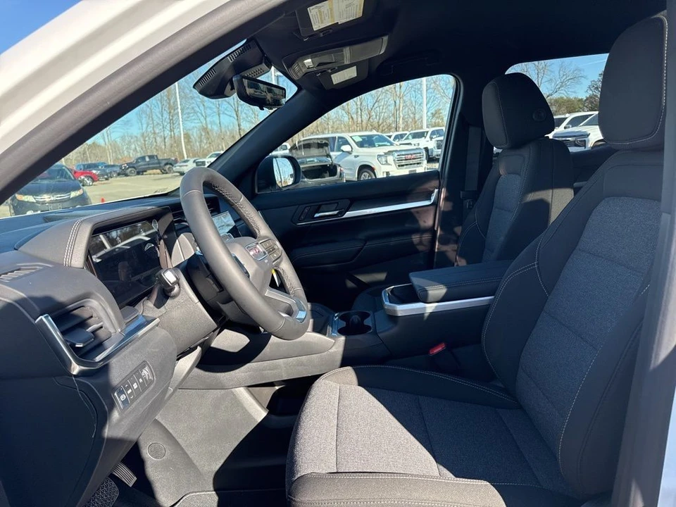 2026 GMC Terrain - Image 9 of 12