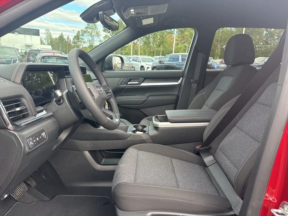 2026 GMC Terrain - Image 9 of 12