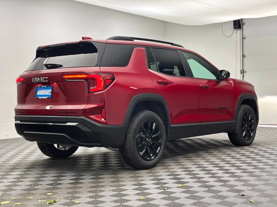 2026 GMC Terrain - Image 6 of 12