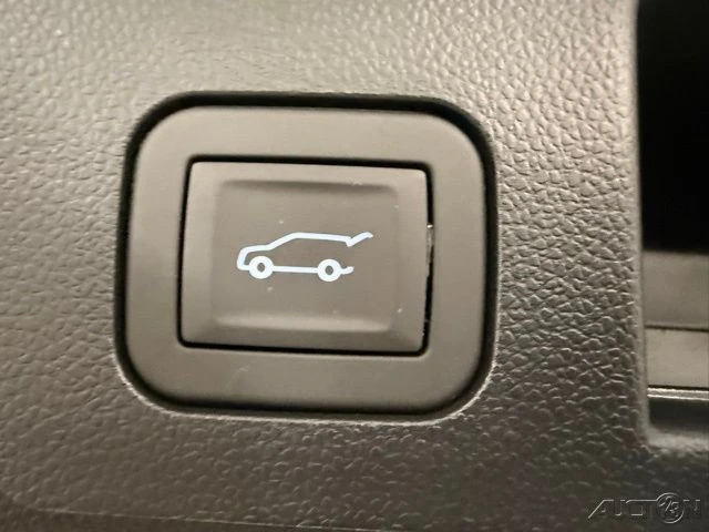 2026 GMC Terrain - Image 9 of 12