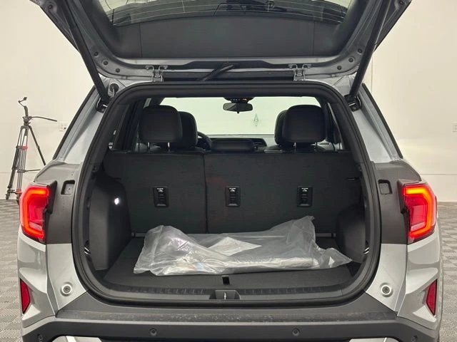 2026 GMC Terrain - Image 9 of 12
