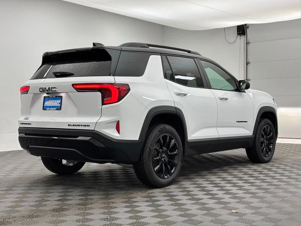 2026 GMC Terrain - Image 8 of 12