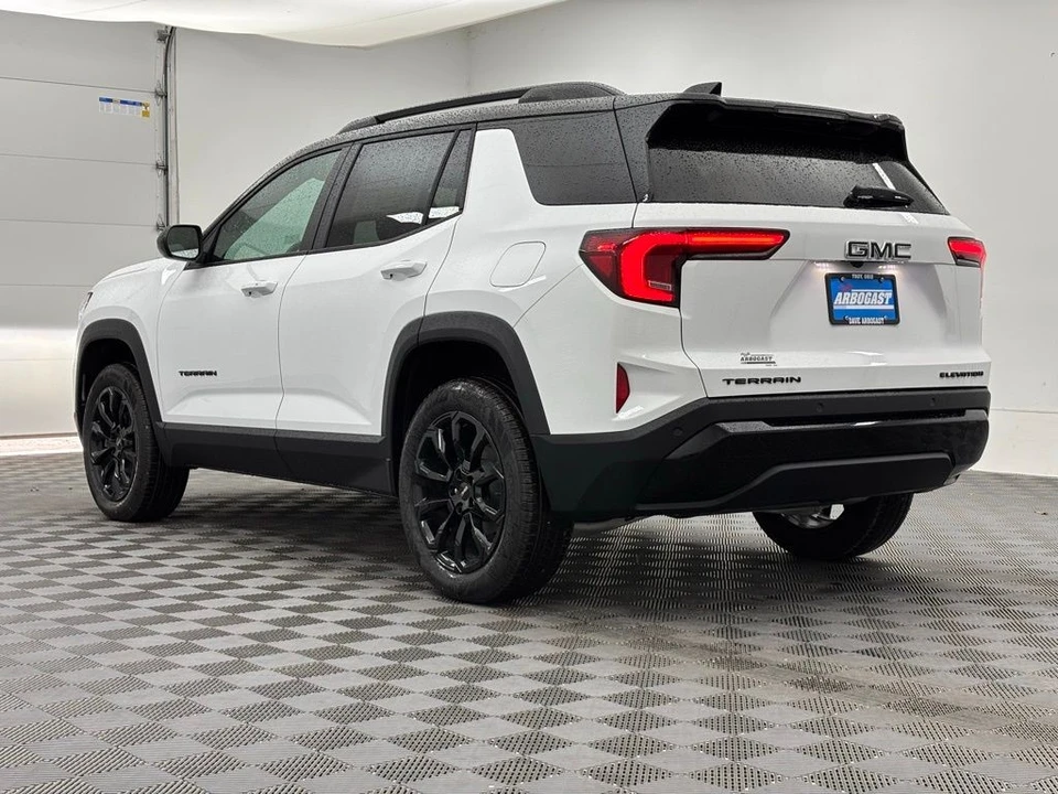 2026 GMC Terrain - Image 11 of 12