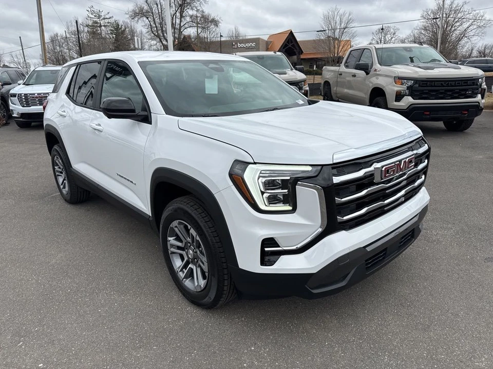 2026 GMC Terrain - Image 7 of 12