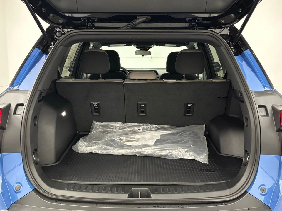 2026 GMC Terrain - Image 8 of 12