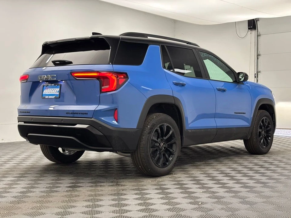 2026 GMC Terrain - Image 6 of 12