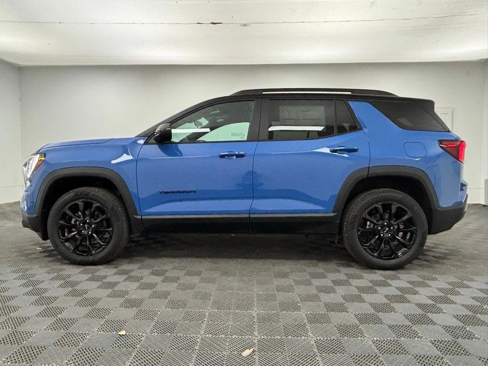 2026 GMC Terrain - Image 10 of 12