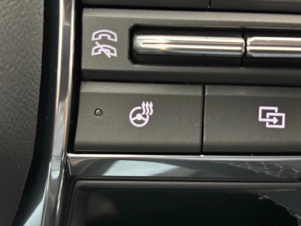 2026 GMC Terrain - Image 5 of 12