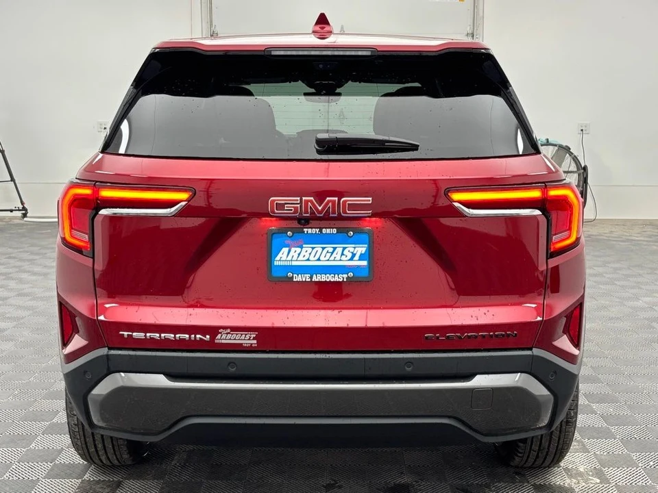 2026 GMC Terrain - Image 9 of 12