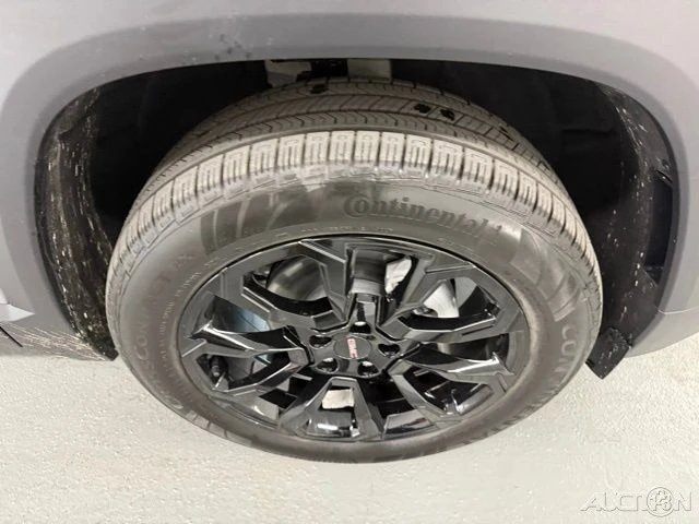 2026 GMC Terrain - Image 4 of 21