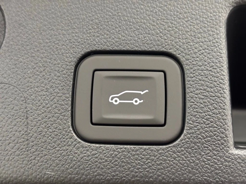 2026 GMC Terrain - Image 10 of 12