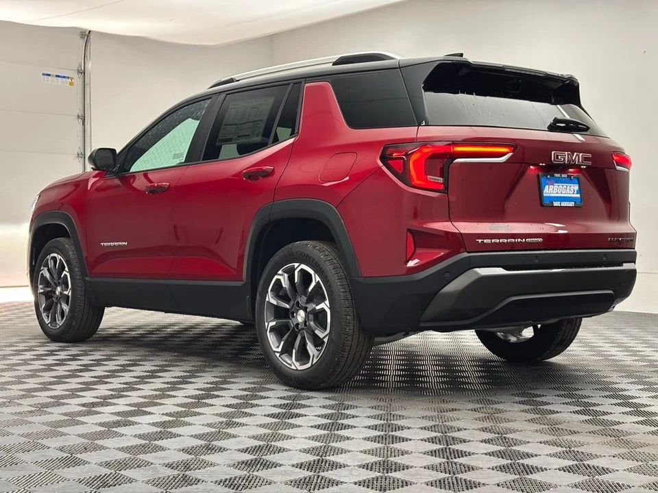 2026 GMC Terrain - Image 11 of 12