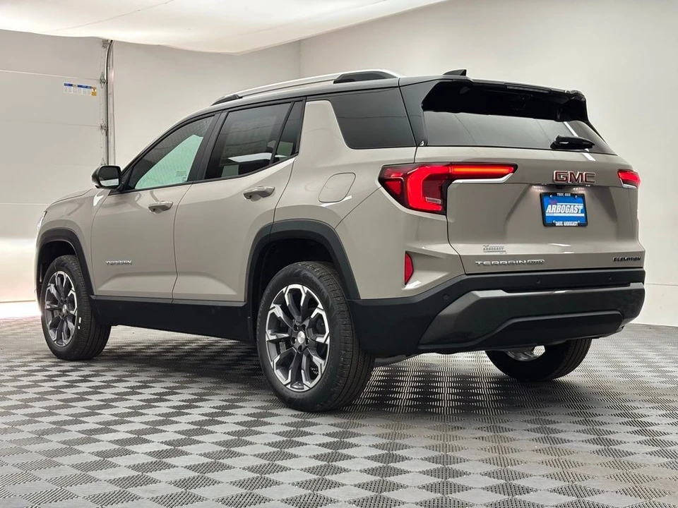 2026 GMC Terrain - Image 11 of 12