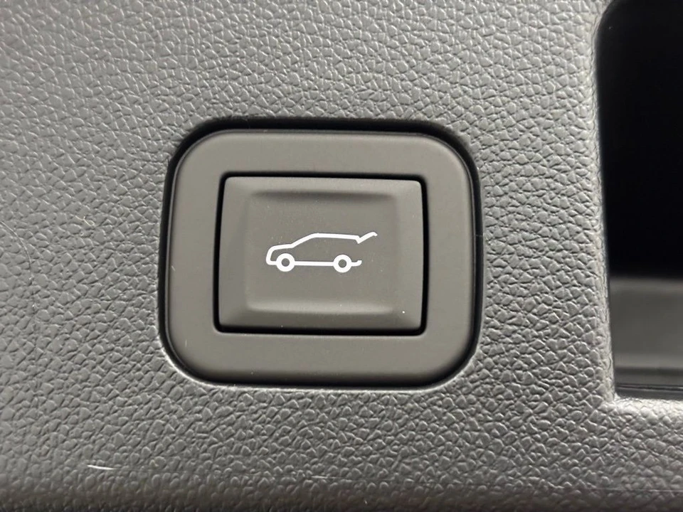 2026 GMC Terrain - Image 10 of 12