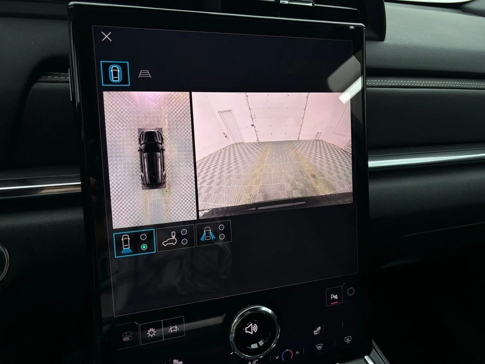 2026 GMC Terrain - Image 3 of 12