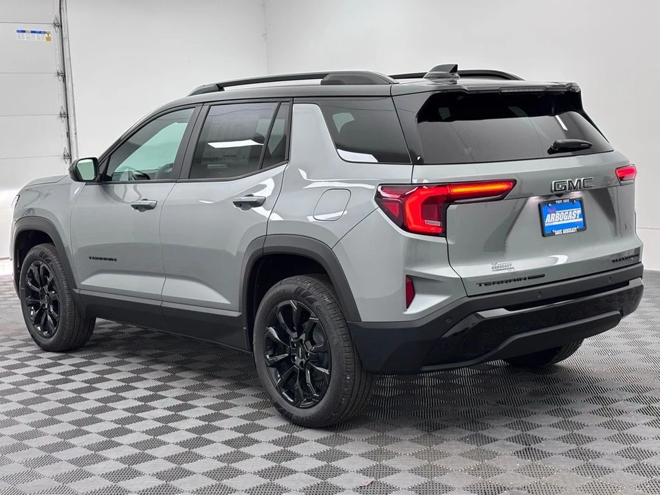 2026 GMC Terrain - Image 12 of 12