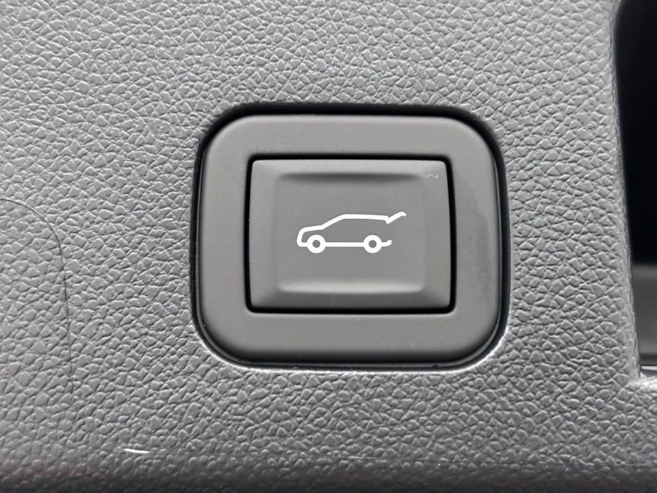 2026 GMC Terrain - Image 11 of 12