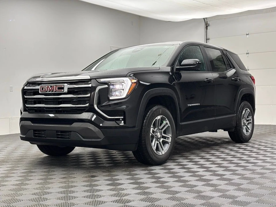 2026 GMC Terrain - Image 12 of 12