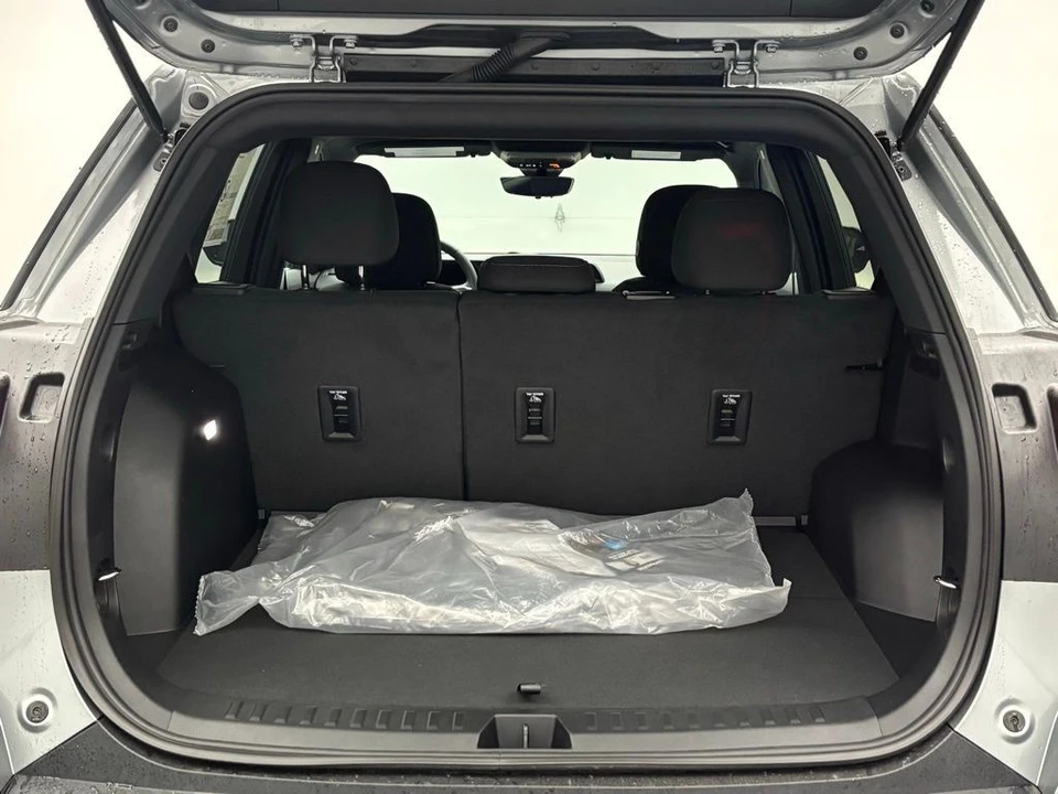 2026 GMC Terrain - Image 9 of 12