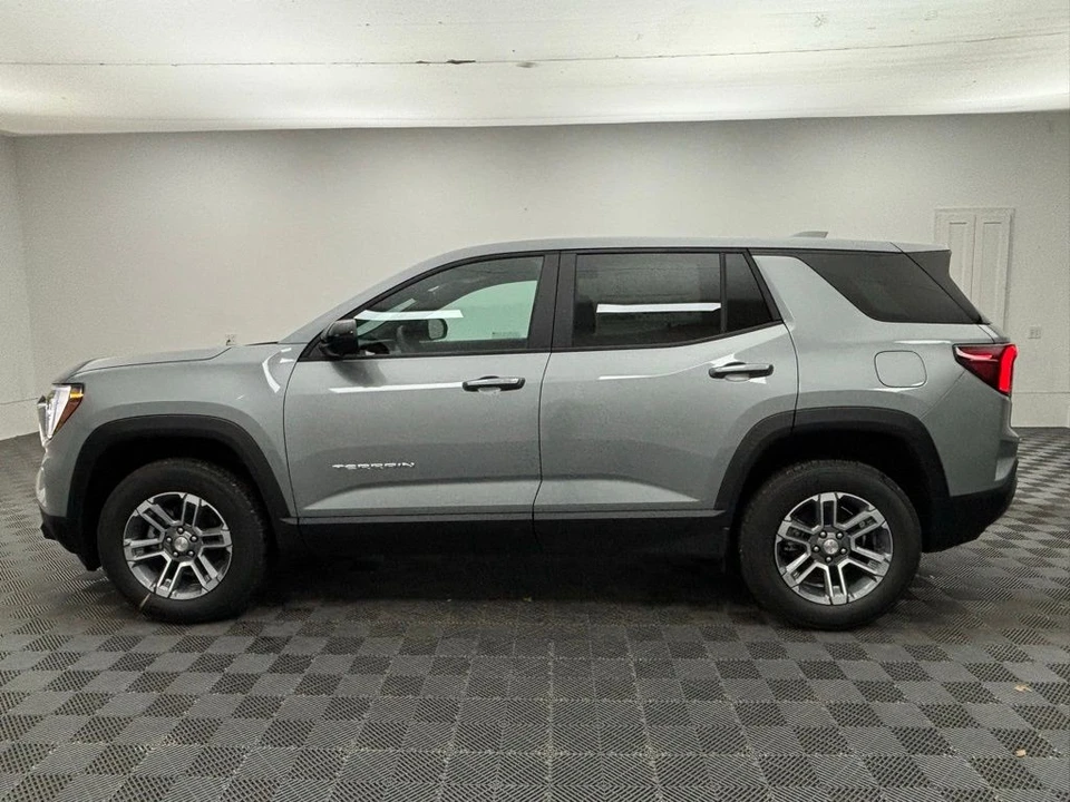 2026 GMC Terrain - Image 11 of 12