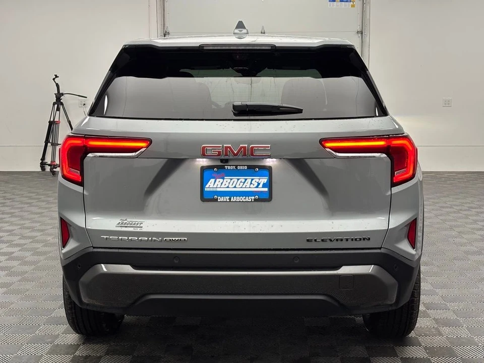 2026 GMC Terrain - Image 8 of 12