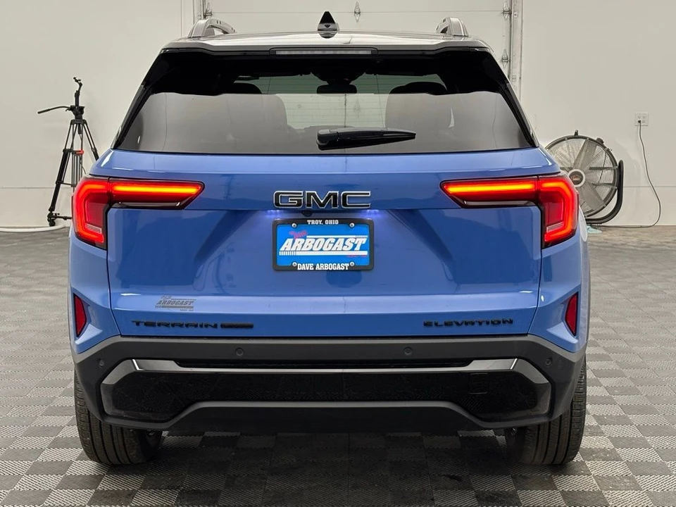 2026 GMC Terrain - Image 8 of 12